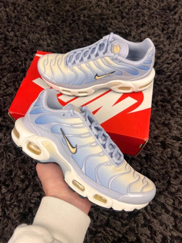 Nike air max plus TN bleu clair ghost Aluminum taille 36,5 2