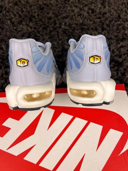 Nike air max plus TN bleu clair ghost Aluminum taille 36,5