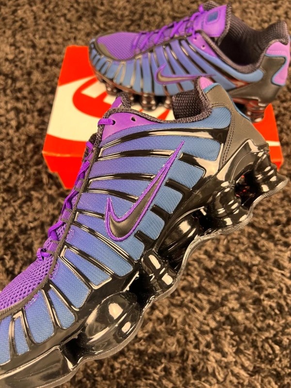 Nike shox TL noir violet voltage purple taille 44 2