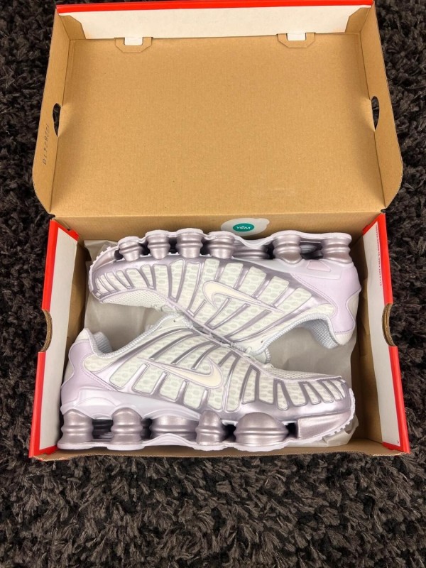 Nike shox TL blanc barely grape taille 44 2