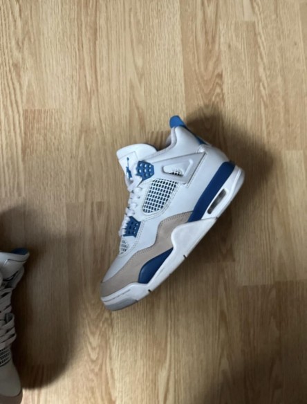 Nike air jordan 4 military blue