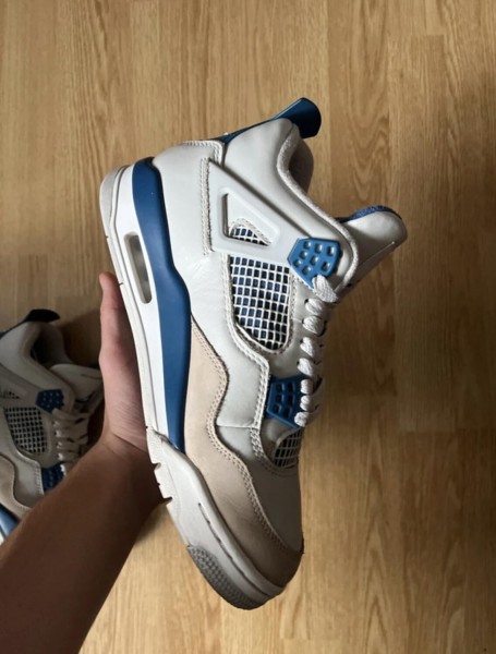 Nike air jordan 4 military blue
