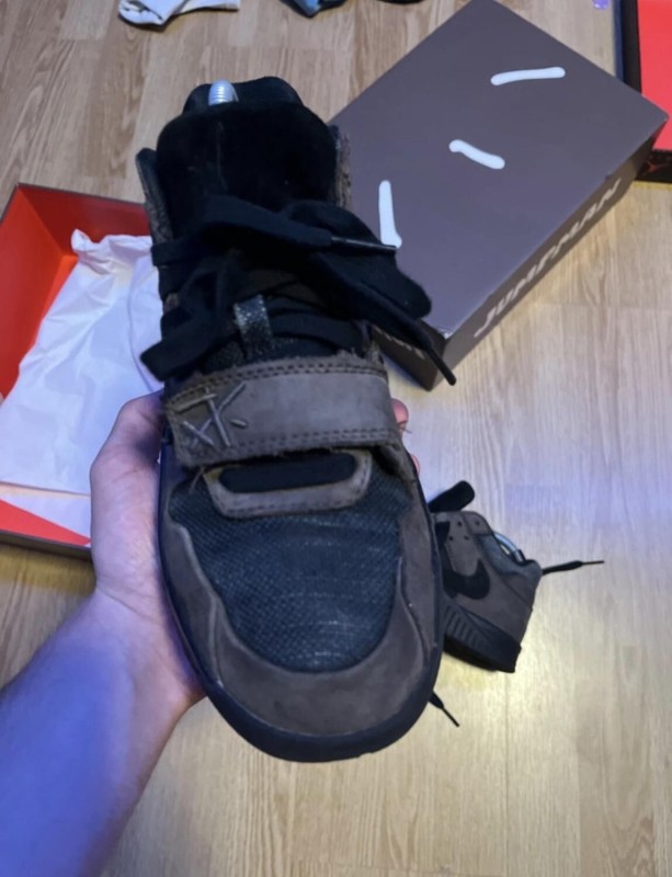 Nike Travis jumpman dark mocha 2