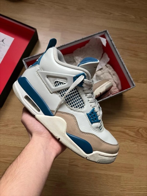 Nike Air Jordan 4 Retro Military Blue