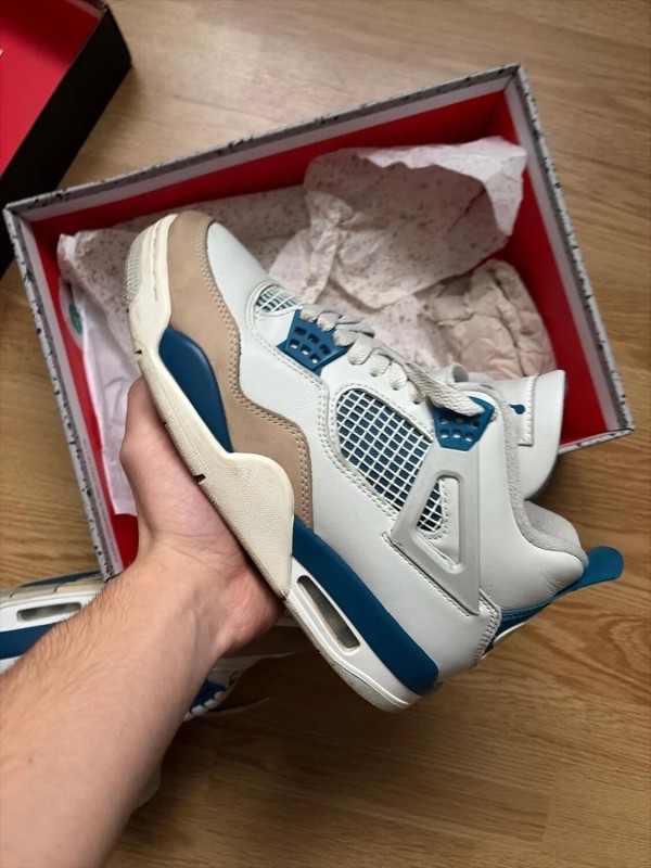 Nike Air Jordan 4 Retro Military Blue 2