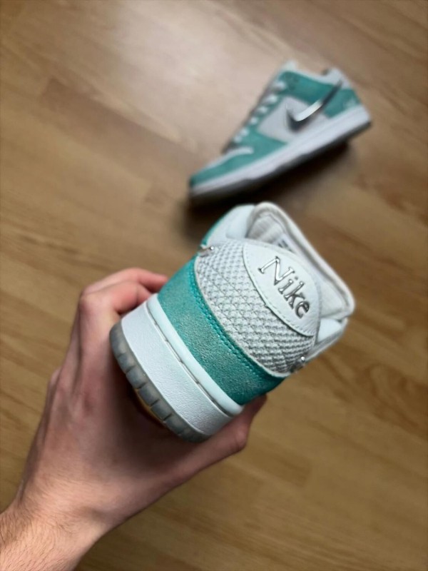 Nike sb april skateboard 2