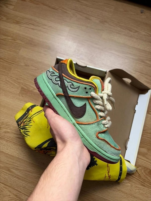 Nike sb tourmaline