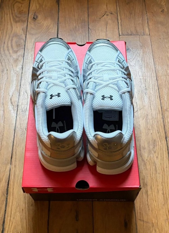 Under Armour UA sola white silver grey metallic blanc argent gris 40 2