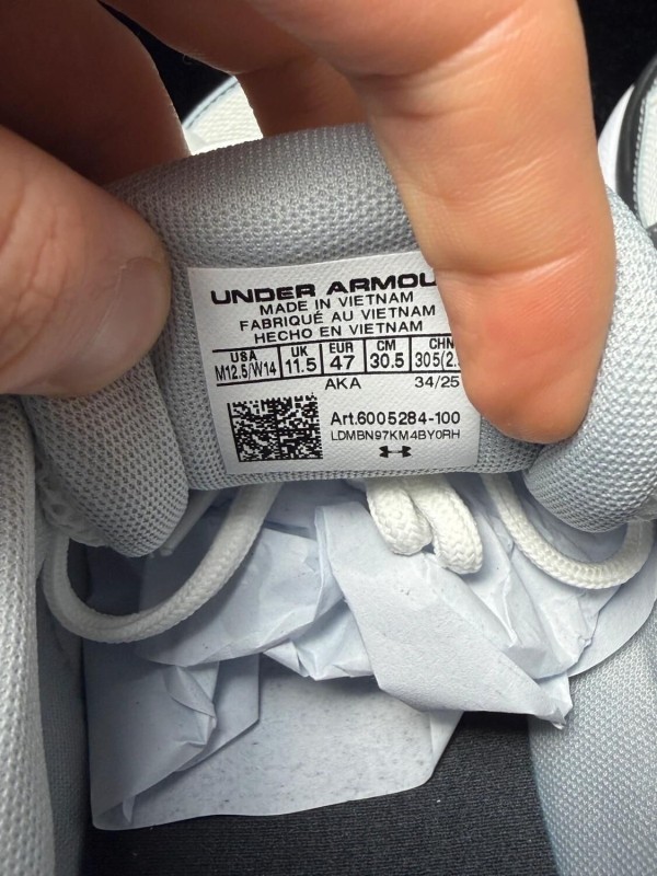Under armour UA sola metallic white silver - taille 47 2