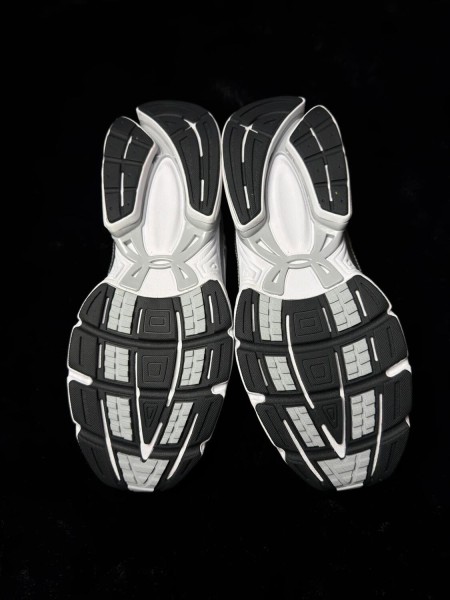 Under armour UA sola metallic white silver - taille 47