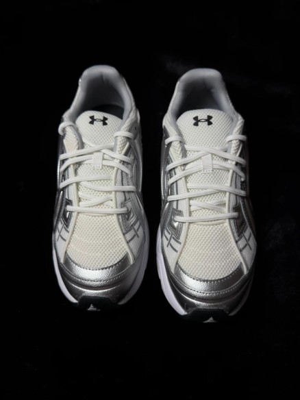 Under armour UA Sola White Metallic Silver - taille 43