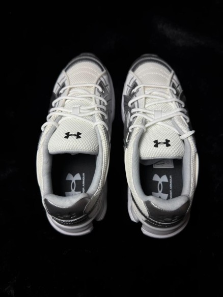 Under armour UA Sola White Metallic Silver - taille 43