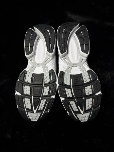 Under armour UA Sola White Metallic Silver - taille 43