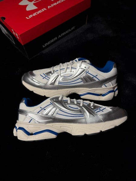 Under armour UA Sola White metallic silver blue - taille 46
