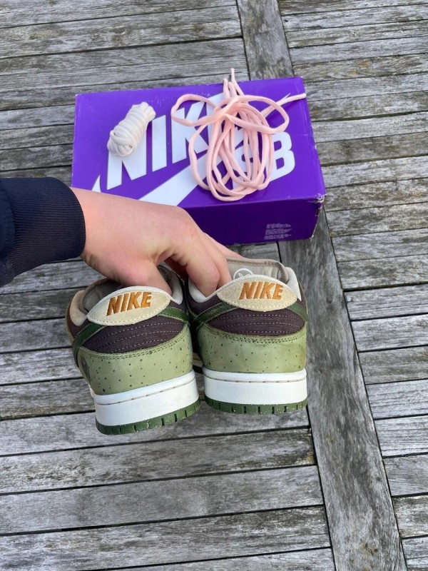 Nike sb dunk low Yuto Horigome Matcha 2
