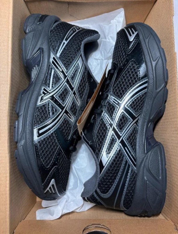 Asics 1130 black pure silver 2