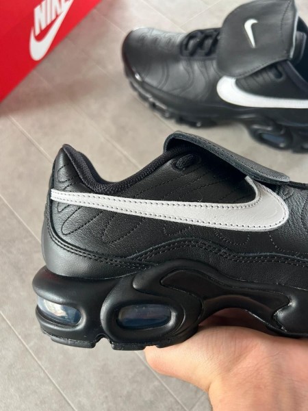 Nike air max plus tn tiempo black