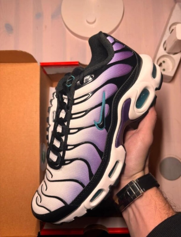Nike Air Max plus reverse grappe taille 37,5