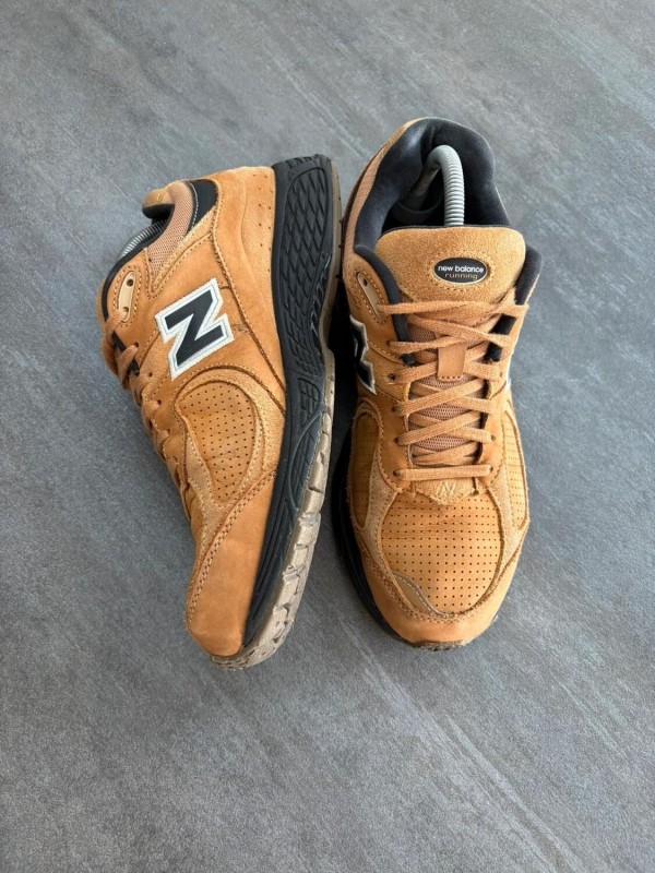 New balance 2002r brown - taille 44 2