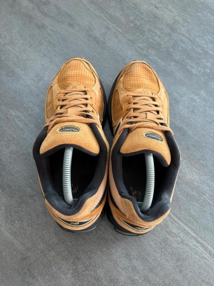 New balance 2002r brown - taille 44