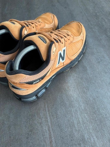 New balance 2002r brown - taille 44