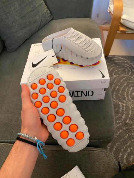 Nike Mind Grey