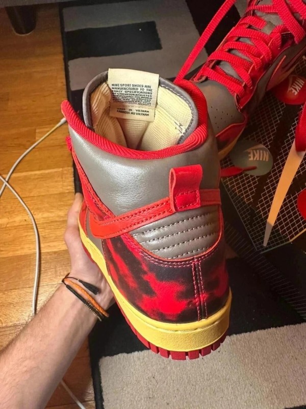 Nike Dunk High 1985 Red Chili 2