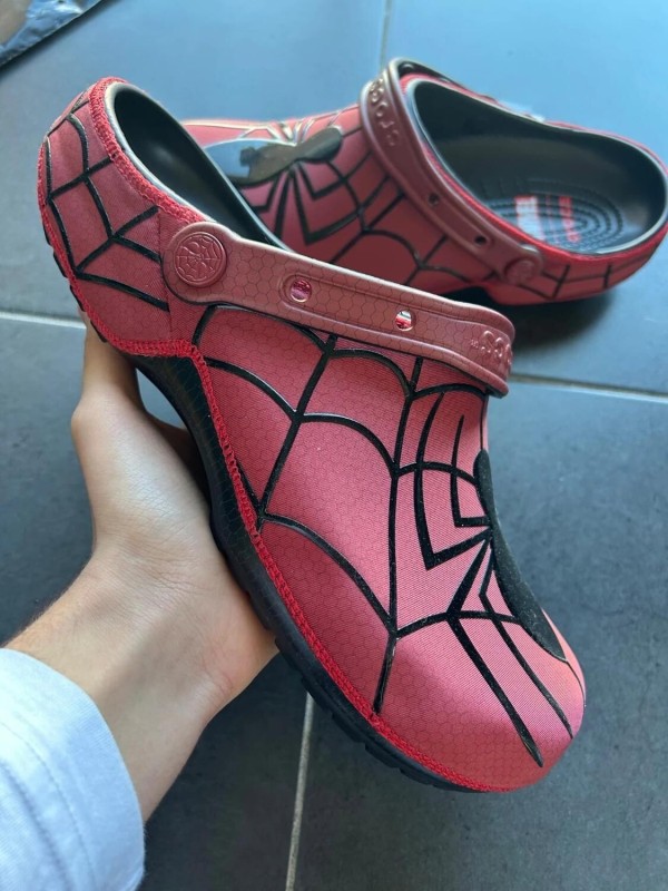 Crocs classic clog spiderman red black spider 2
