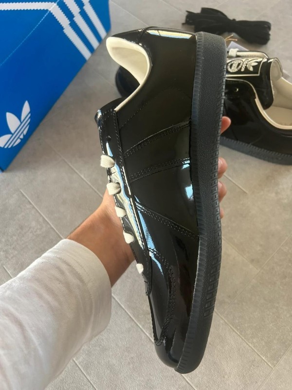 Adidas bw army core black patent brillant Tiktok 2