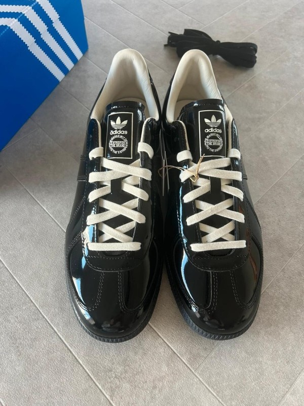 Adidas bw army core black patent brillant Tiktok 2