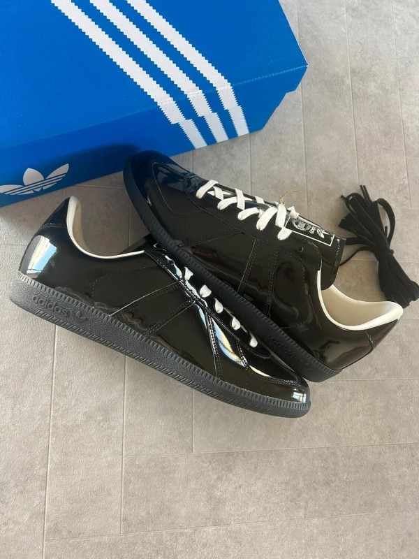 Adidas bw army core black patent brillant Tiktok 2