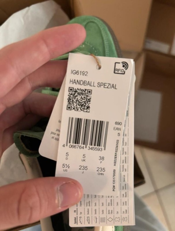 Handball spezial preloved green 2