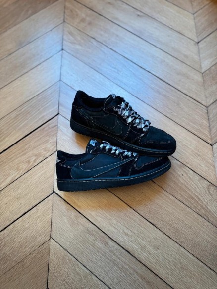 Air jordan 1 low travis scott black phantom