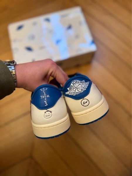 Air jordan 1 low travis scott fragment 2.0