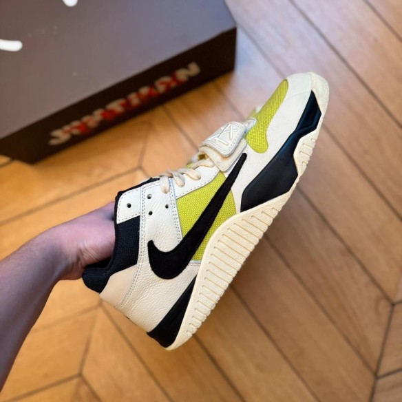 Jordan Jumpman Jack TR travis scott bright cactus Muslin