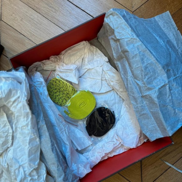 Jordan Jumpman Jack TR travis scott bright cactus Muslin