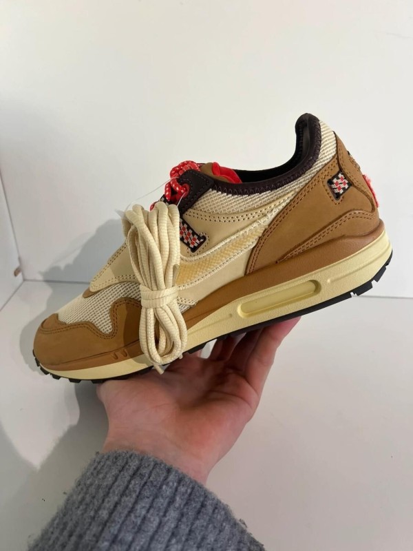 Nike air max 1 travis scott cactus jack wheat lemon drop 2