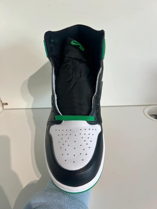 Nike air Jordan 1 Lucky Green 2