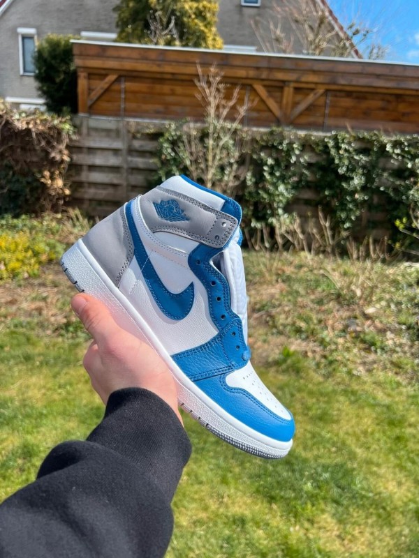 Nike air jordan 1 high true blue