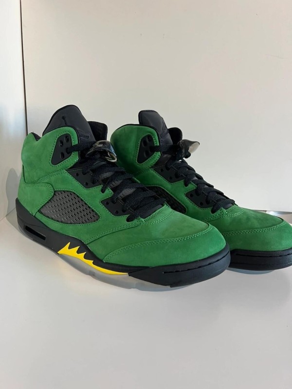 Nike air jordan 5 oregon SE 2