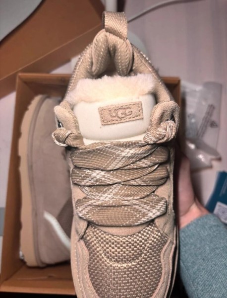 UGG lowmel dune taille 37