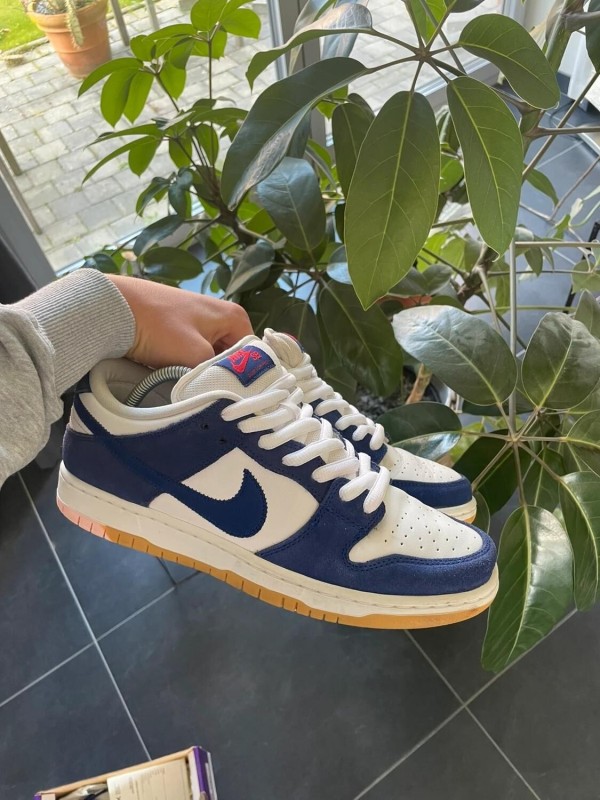 Nike SB dunks low Los Angeles Dodgers 2