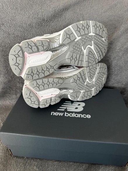 New balance 1906