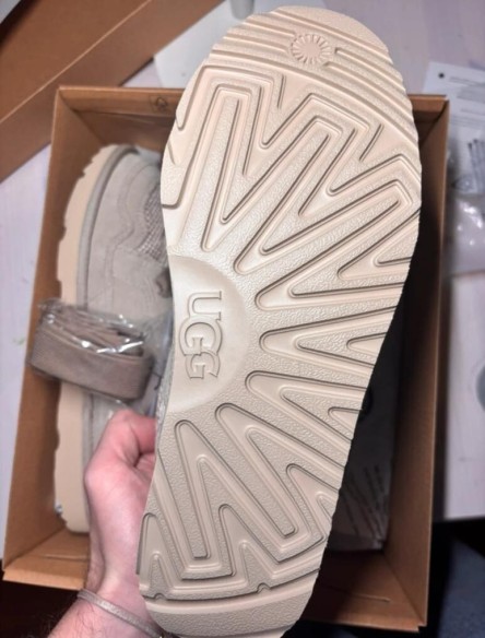 UGG lowmel dune taille 37