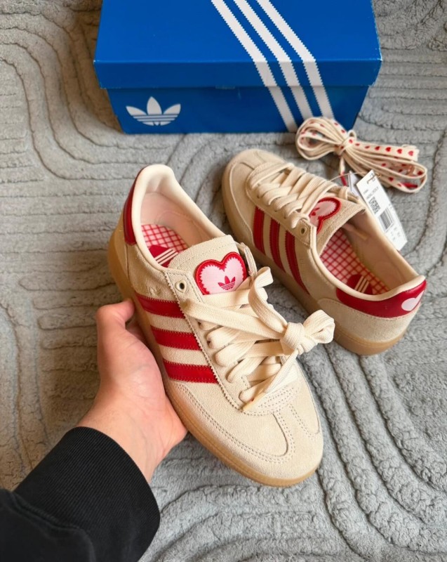 adidas handball spezial red cream " Saint valentin " Taille 38 2