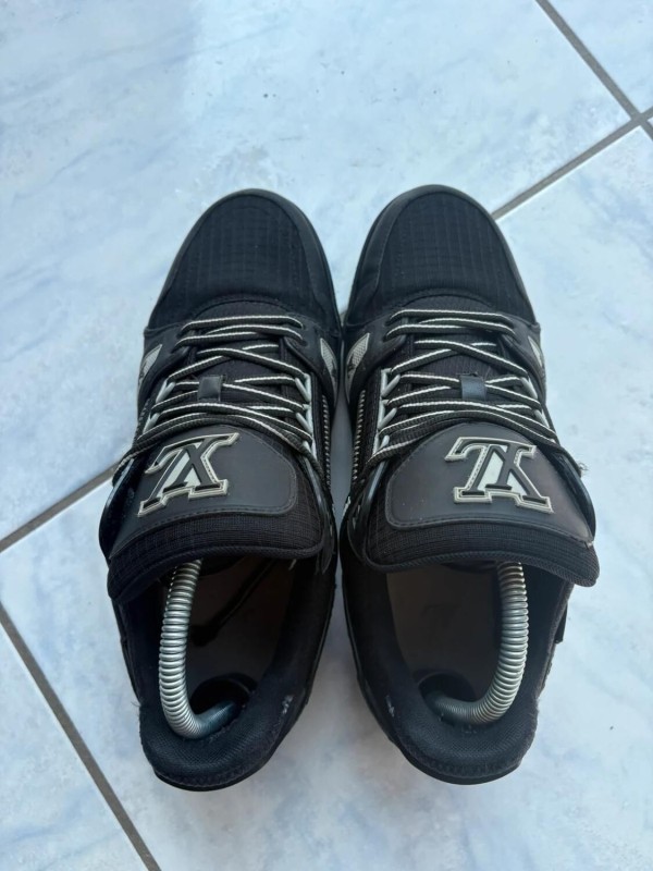 Louis vuitton lv trainer waterproof noir gris taille 6 40-41 2