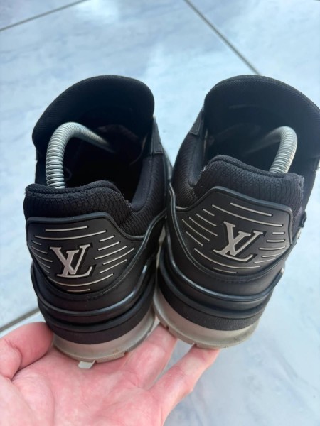 Louis vuitton lv trainer waterproof noir gris taille 6 40-41