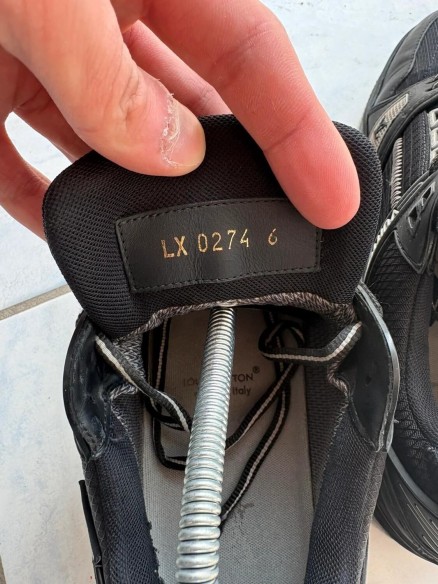 Louis vuitton lv trainer waterproof noir gris taille 6 40-41