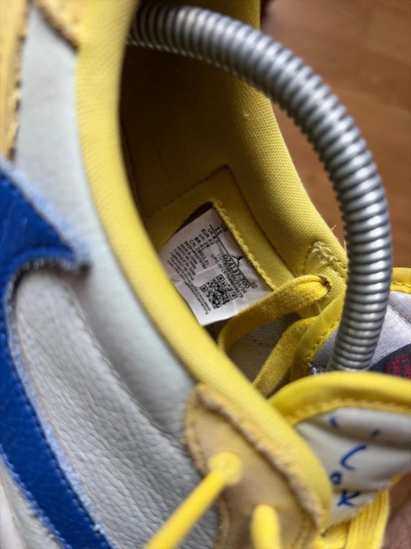 Nike air jordan 1 low Travis canary 2