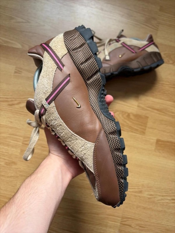 Nike humara jacquemus marron 2
